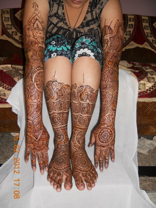 Indian-Pakistani-Mehndi-Design-for-Hands-and-Feet-Eid-Mehndi-Designs-5