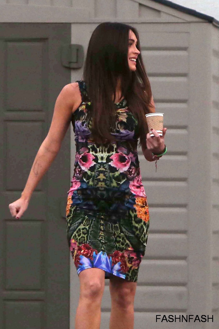 Megan-Fox-Pregnant-Out-and-About-in-Los-Angeles-Pictures-Photoshoot-1