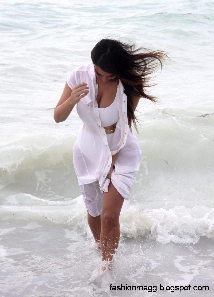 Kim-Kardashian-at-Swimsuit-Candids-in-Miami-Beach-Photoshoot-3