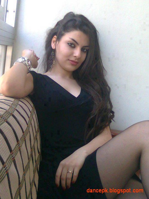 Beautiful-Pakistani-School-College-Girls-Pictures-Photos-Pakistani-Hot-Desi-Girls-Iimages-2
