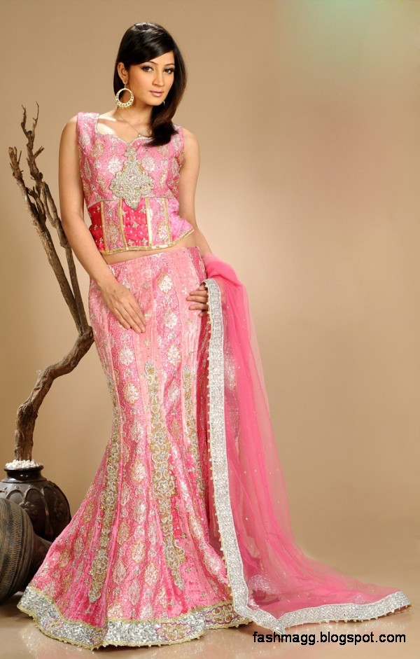 Indian-Bridal-Wedding-Lehengaa-Embroidered-Beautifu-Lehangaa-New-Collestion-1