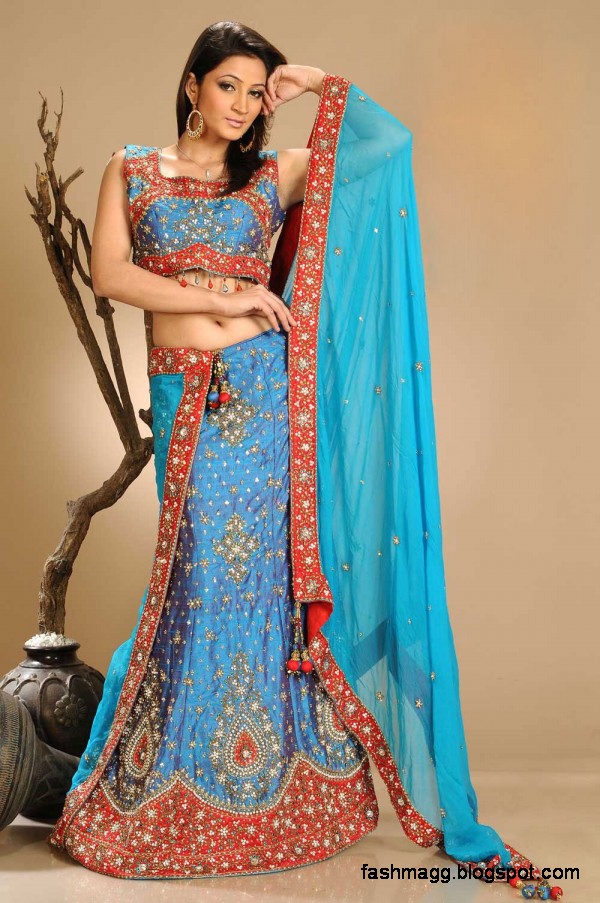 Indian-Bridal-Wedding-Lehengaa-Embroidered-Beautifu-Lehangaa-New-Collestion-