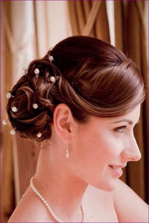 Pretty-Bridal-Wedding-Hairstyle-Collection-2013-13