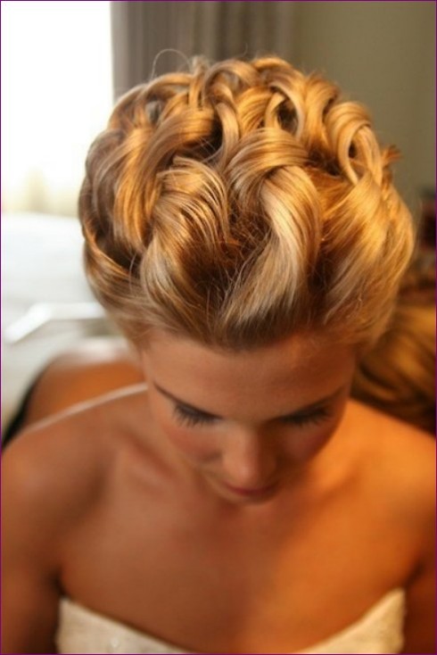 Pretty-Bridal-Wedding-Hairstyle-Collection-2013-4