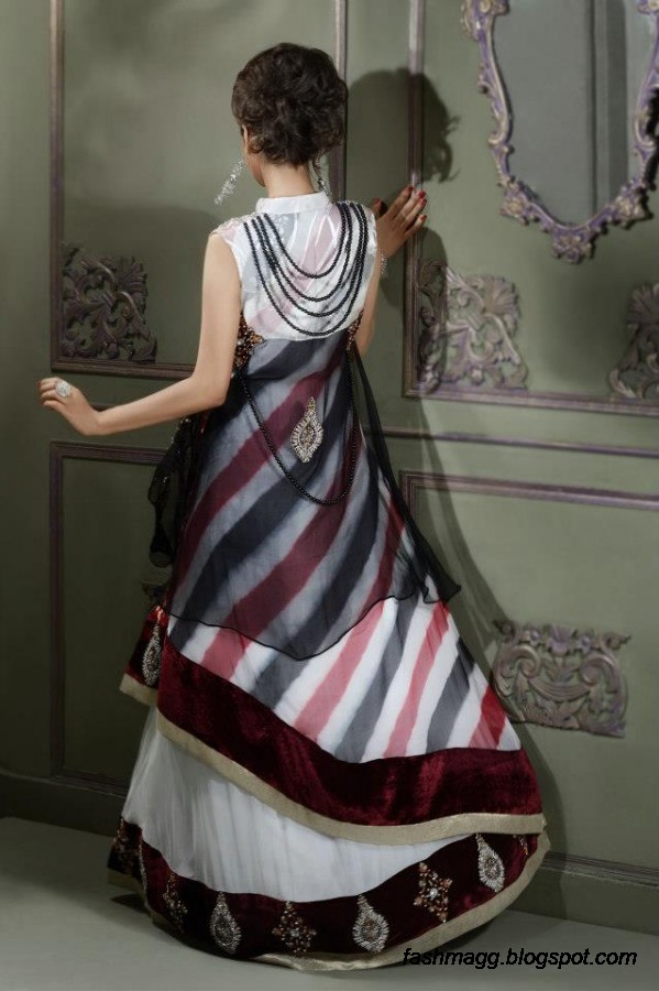Indian-Pakistani-Elegant-Bridal-Wear-Dress-Collection-2013-by-Amna-Ajmal-11