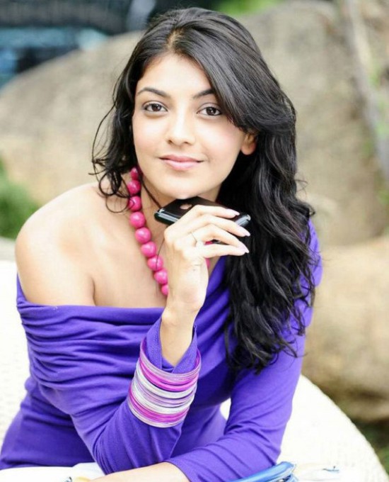 Kajal-Aggarwal-South-Indian-Girl-Famous-Actress-Wallpaper-4