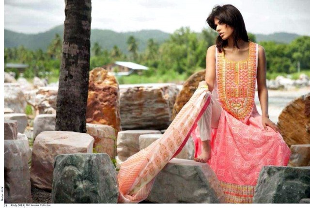 Beautiful-Cute-Girls-Models-Wear-Summer-Eid-Dress-Collection-2013-Lakhani-Silk-Mills-1