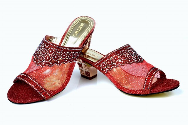 Girls-Womens-Beautiful-Fancy-High-Shoes-Eid-Footwear-Collection-2013-by-Metro-Shoes-3