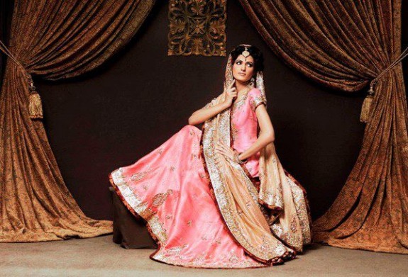 Beautiful-Indian-Pakistani-Girls-Bridal-Walima-Dresses-Trend-2013-2014-10