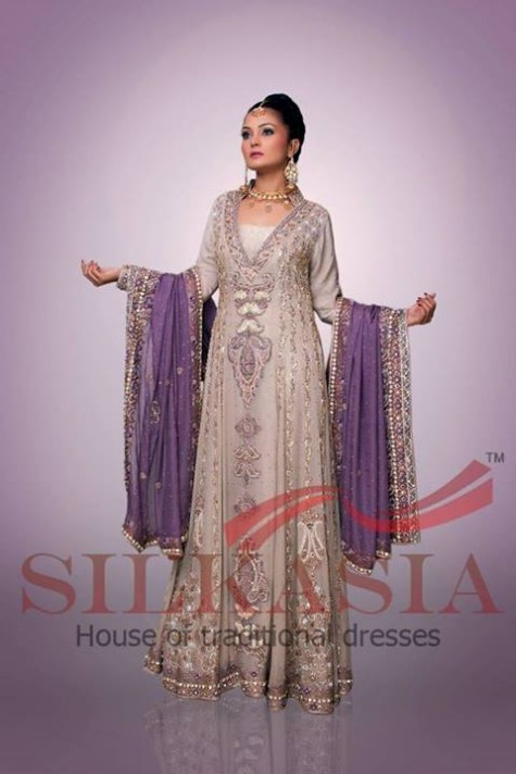 Beautiful-Indian-Pakistani-Girls-Bridal-Walima-Dresses-Trend-2013-2014-7