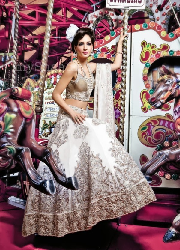 Beautiful-Girls-Wear-Wedding-Bridal-Dress-Designs-2013-14-New-Latest-Suits-by-Ekta-Solanki-3