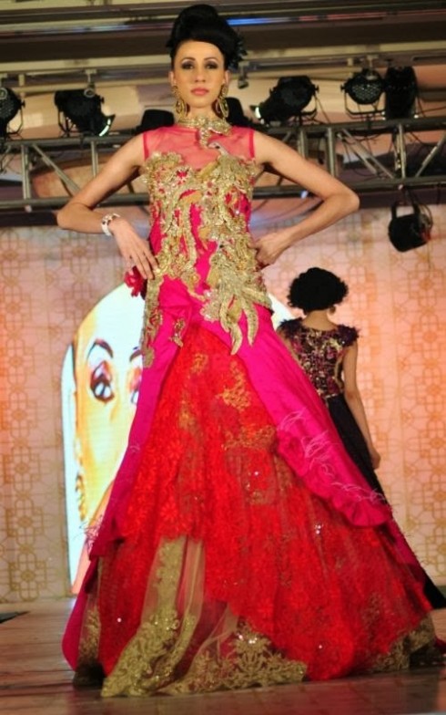 Bridal-Wedding-Brides-Wear-Dress-by-Shilpa-Shetty-Show-Stopper-For-Marigold-Watches-Fashion-Event-7