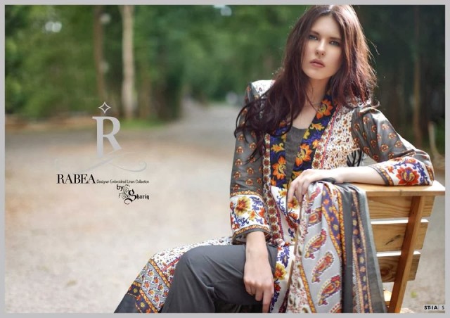 Cute-Girls-Wear-RABEA-Embroidered-Winter-Suits-By-Shariq-Textile-Pashmina-Shawls-1