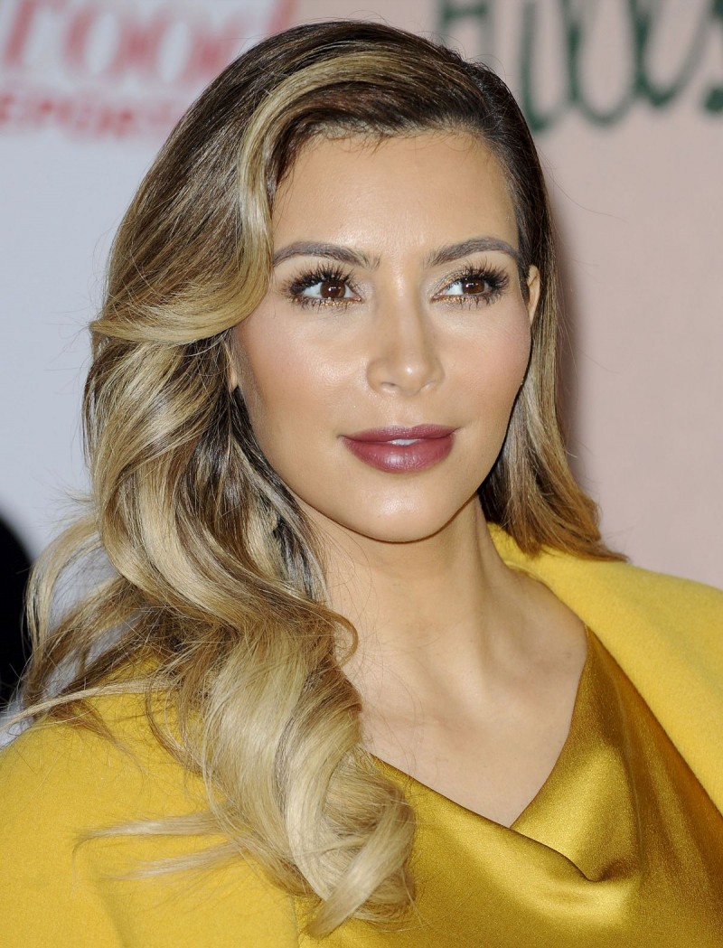 Kim-Kardashian-at-22nd-Women-in-Entertainment-Breakfast-in-Beverly-Hills-Picture-Photos-4