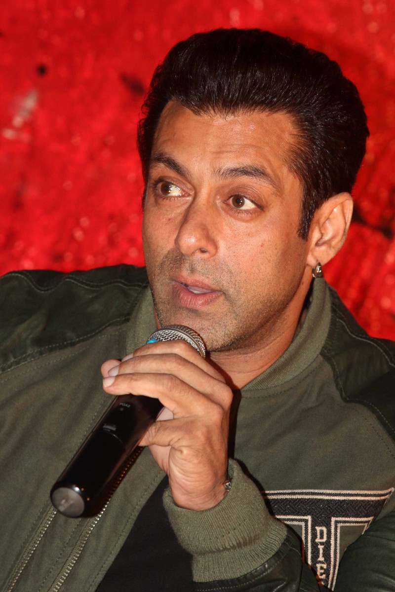 Salman-Khan-at-Jai-Ho-Movie-First-Look-Launch-Still-Image-Pictures-5
