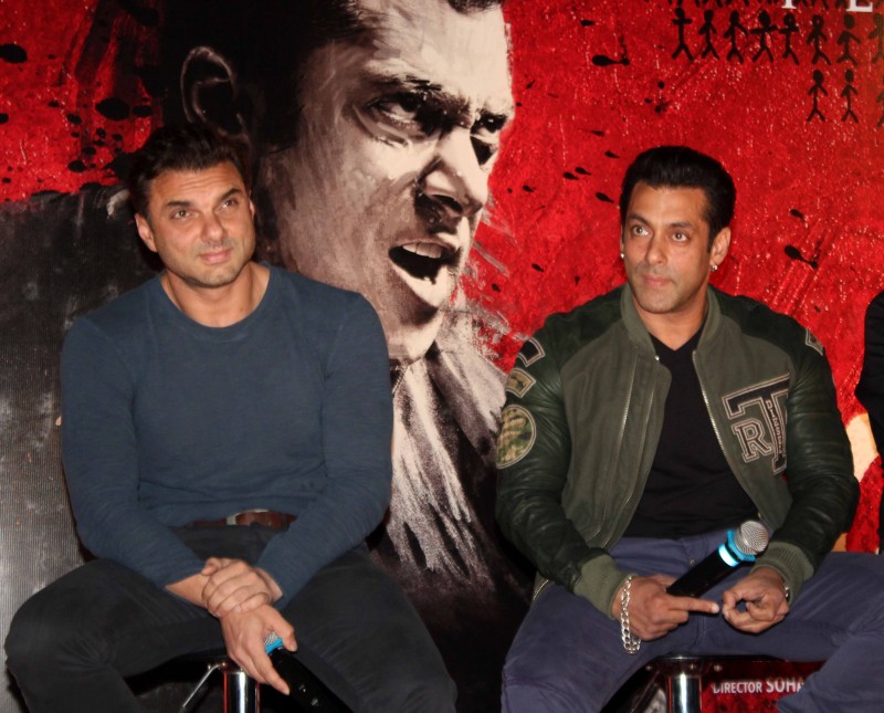 Salman-Khan-at-Jai-Ho-Movie-First-Look-Launch-Still-Image-Pictures-