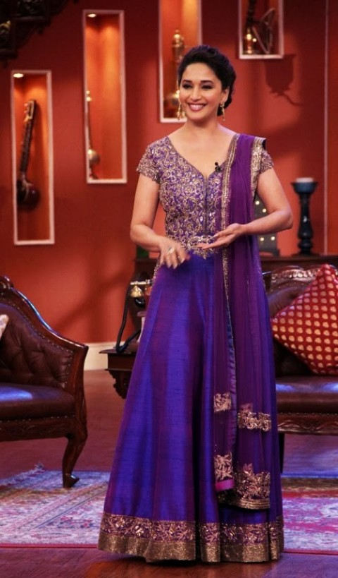 Madhuri-Dixit -Wear-Purple-Anarkali-Suit-by-Manish-Malhotra-Set-of-Comedy-Nights-5