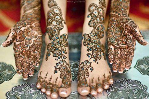 New-Stylish-Wedding-Bridal-Indian-Mehndi-Design-for-Girls-Hands-Feet-Best-Parties-10