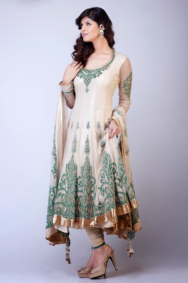Girls-Wear-Bridal-Wedding-Party-Anarkali-Frock-New-Fashion-Outfits-by-Designer-Satya-Paul-13