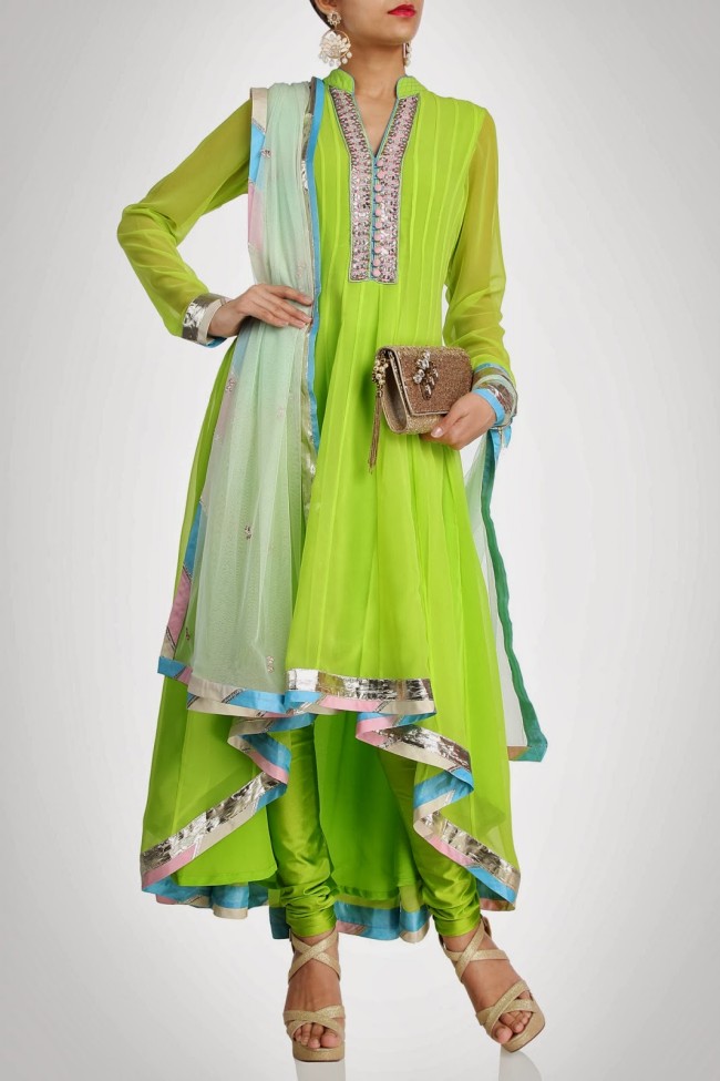 Beautiful-Embroidered-New-Fashion-Suits-for-Girls-by-Dress-Designer-Kanika-Kedia-