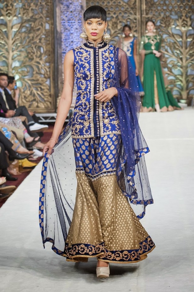Bridal-Wedding-Asia-Dress-Fashion-Show-by-Designer-Zaheer-Abbas-1