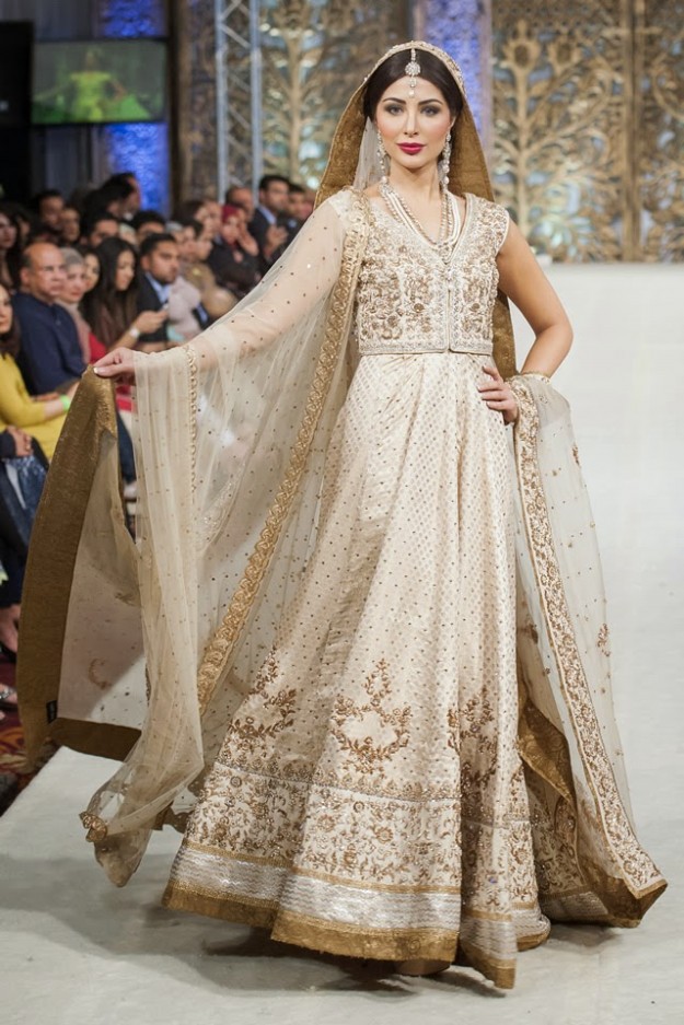 Bridal-Wedding-Asia-Dress-Fashion-Show-by-Designer-Zaheer-Abbas-10