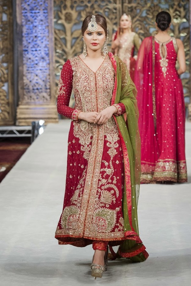 Bridal-Wedding-Asia-Dress-Fashion-Show-by-Designer-Zaheer-Abbas-8