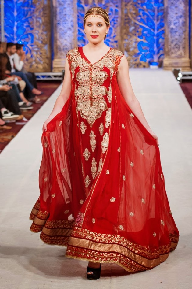 Bridal-Weddings-Groom-Brides-Dress-at-Asia-London-Suits-Fashion-Show-by-Lajwanti-7
