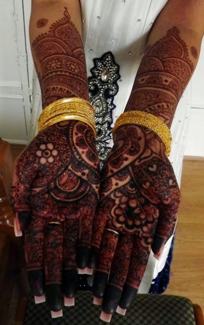 Best-Wedding-Bridal-Mehndi-Designs-For-Indian-Pakistani-Girls-Hands-Feet-10