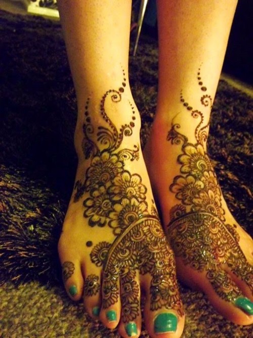 Best-Wedding-Bridal-Mehndi-Designs-For-Indian-Pakistani-Girls-Hands-Feet-8