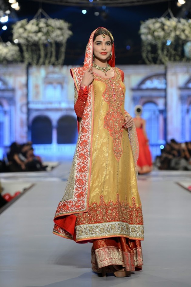 Wedding-Bridal-New-Fashion-Outfits-for-Girls-Dress-at-PBCW-by-Designer-Nomi-Ansari-7