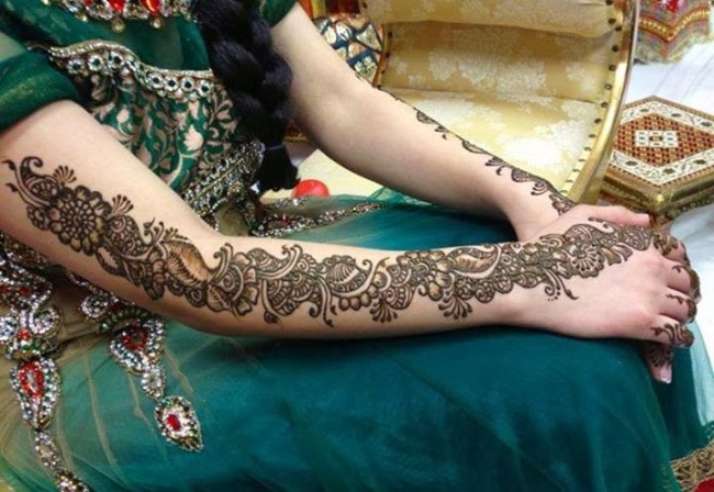 Women-Girls-New-Best-Hand-Feet-Mehndi-Designs-Chand-Raat-Eid-Ul-Azha-Day-3