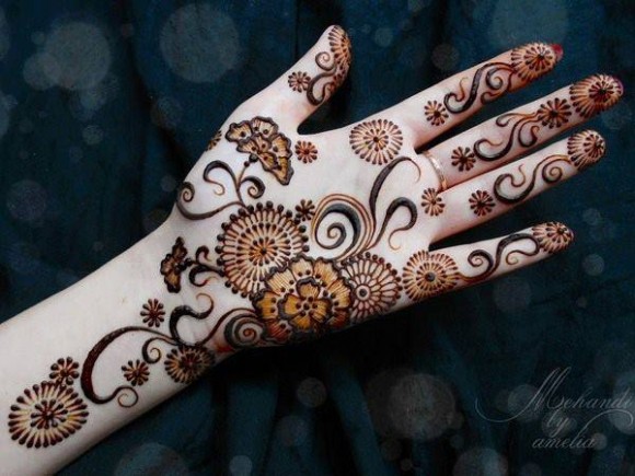 Women-Girls-New-Best-Hand-Feet-Mehndi-Designs-Chand-Raat-Eid-Ul-Azha-Day-5
