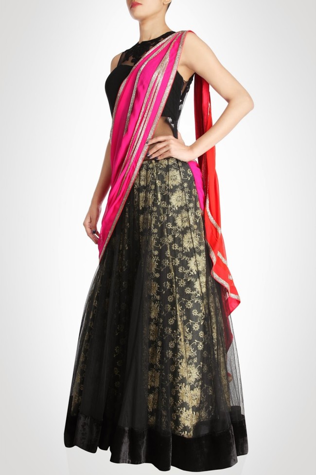 Beautiful-Girls-Wear-New-Fashion-Saree-Anarkali-Suits-Frock-by-Dress-Designer-Reeti-Arneja-and-Pooja-Shroff-6
