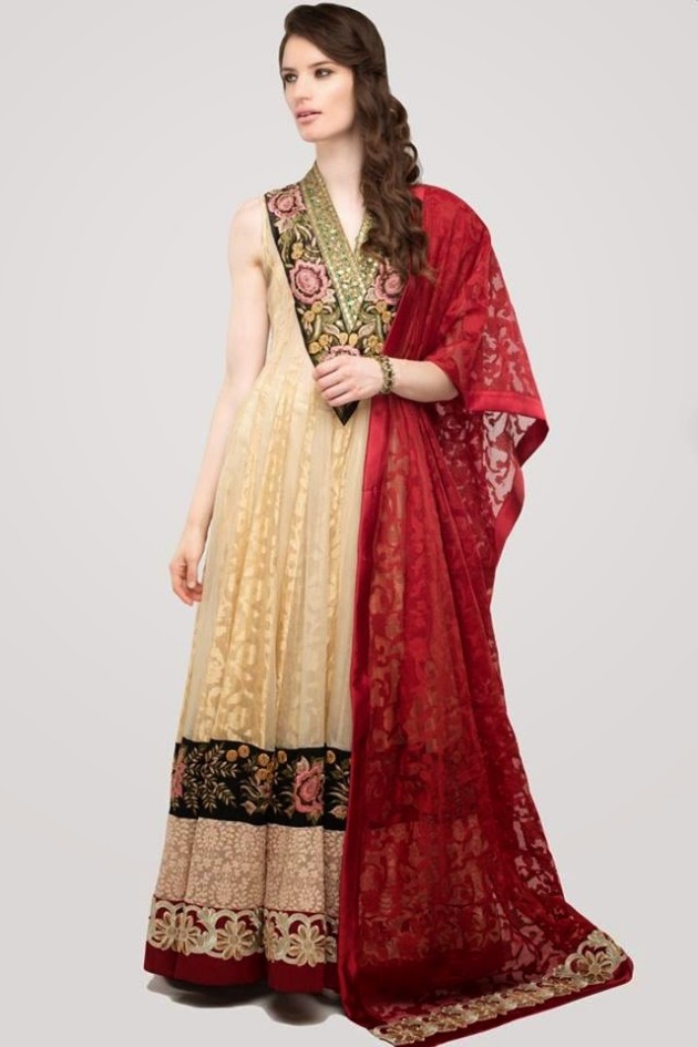 Wedding-Bridal-New-Fashion-Fancy-Gowns-for-Brides-by-Dress-Designer-Rozina-Vishrams-2