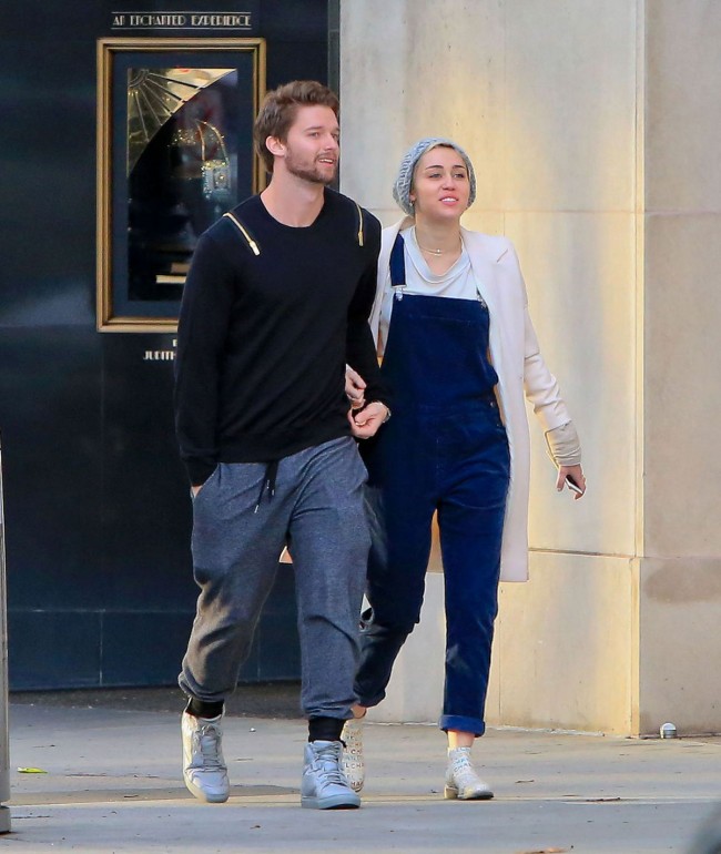 Miley-Cyrus-and-Patrick-Schwarzenegger-Shopping-in-Beverly-Hills-Photos-Picture-6