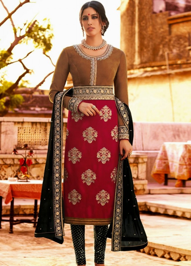 Bridal-Wedding-Wear-Embroidered-Suits-Anarkali-Gown-Lehanga-Sharara-for-Brides-Dulhan-Dress-3
