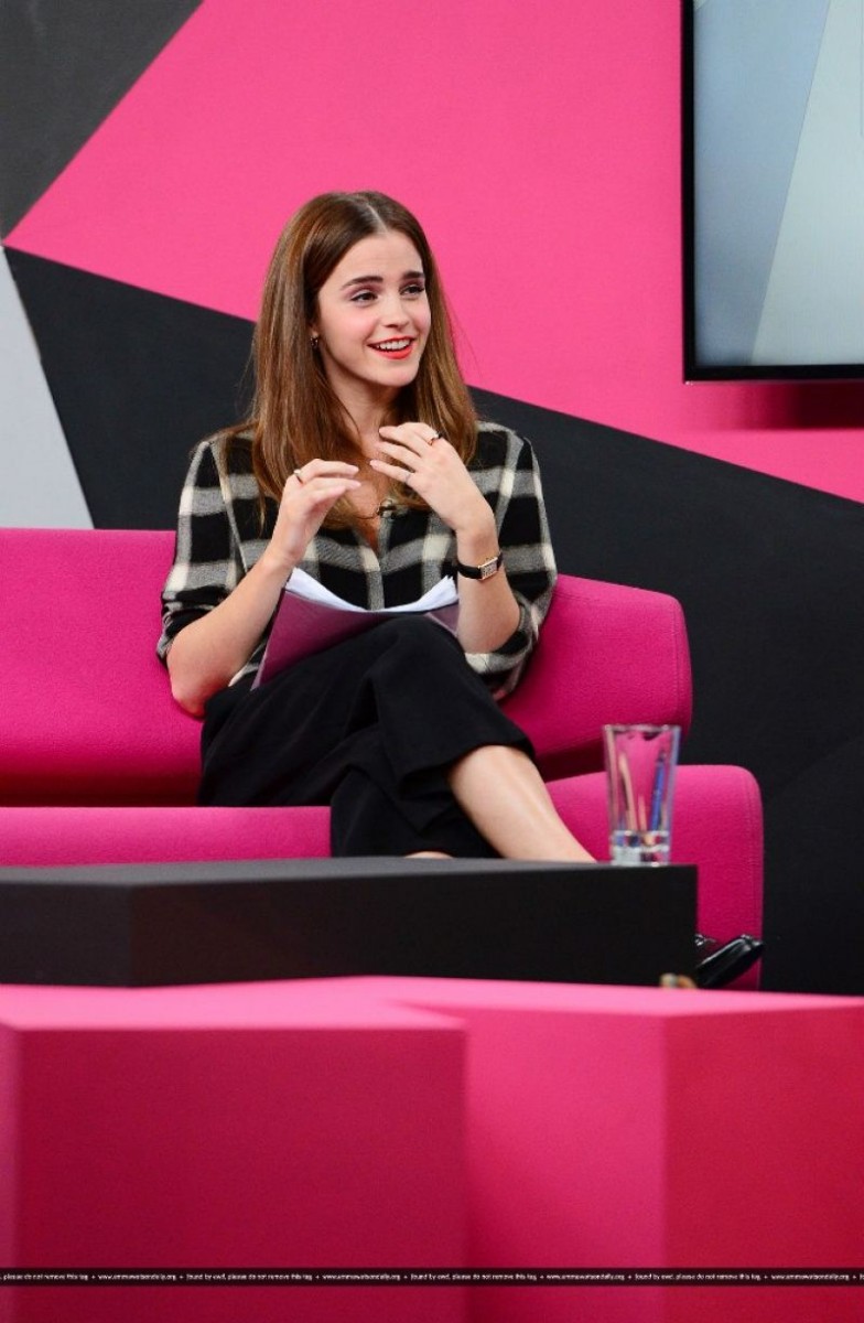 Emma Watson at Heforshe Facebook Q A in London HD Wallpapers-3