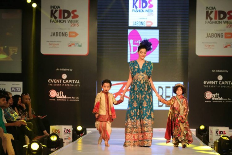 Ritu Beri Dress Designers India Spring-Summer Kids-Child Fashion Week-4