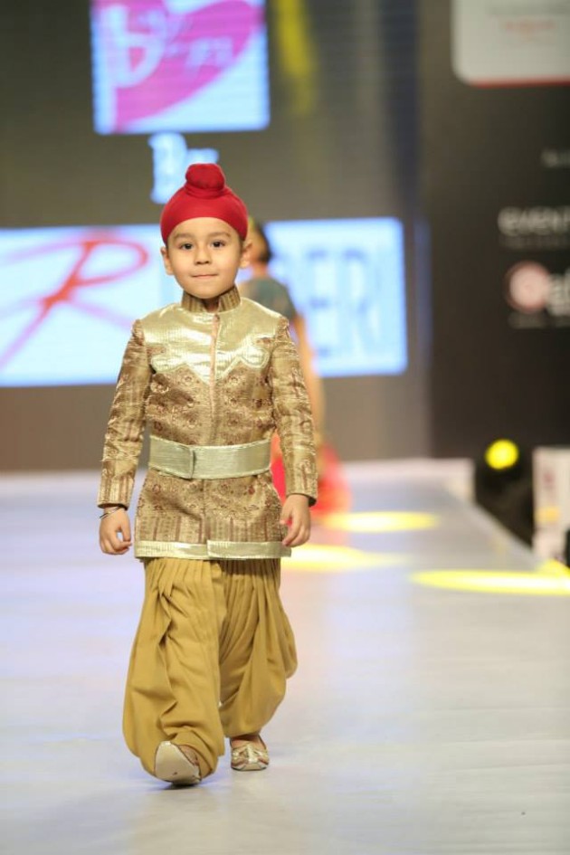 Ritu Beri Dress Designers India Spring-Summer Kids-Child Fashion Week-7