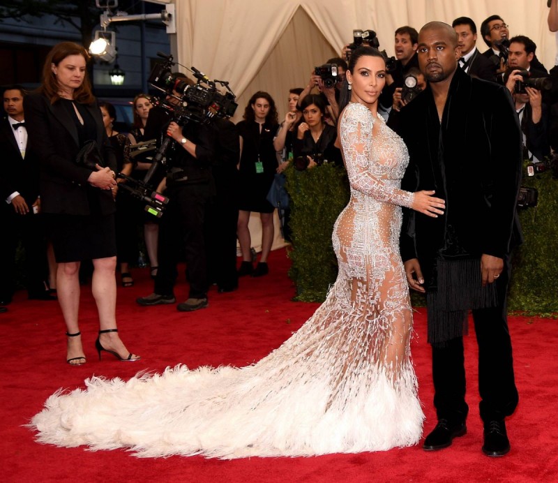 Kim Kardashian Kanye Weast at Met Gala 2015 in New York HD Wallpapers-1
